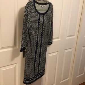 Max studio long sleeve dress Medium